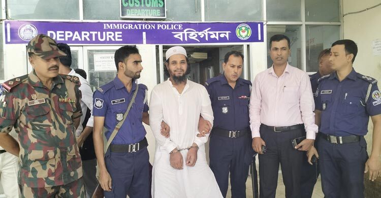 ভারতে পালানোর সময় যুবলীগ নেতা গ্রেফতার